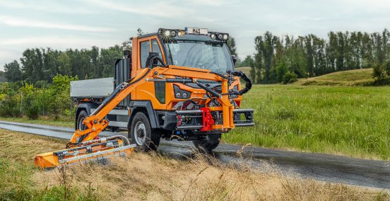 Hako_Kommunaltechnik_Multicar_M41_Ausleger.jpg