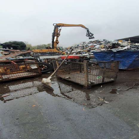 DIE SCHROTTABHOLUNG MIT ANKAUF IN Gladbeck.jpg