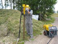 Leichter, schneller und ideal für Erdungsstäbe geeignet: Der neue LPD-LD Pfahltreiber von Atlas Copco