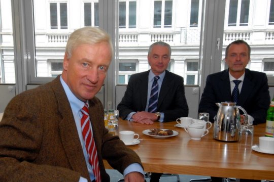 Pixelpark_Besuch_Ole_von_Beust_03.jpg