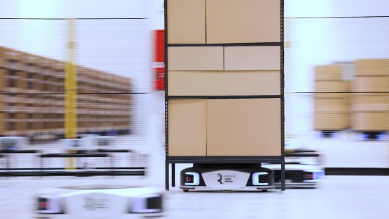 Geek+ Shelf-to-Person AMR transporting shelf 01 hres.jpg