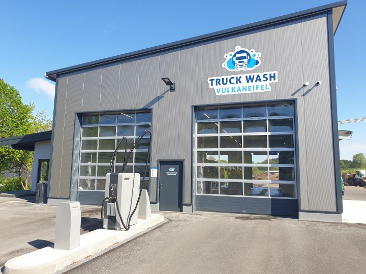 Neue Truckwash-Anlage in Gerolstein: Reisedienst Hens setzt auf effiziente Nutzfahrzeugwäsche mit Christ SUPER WASH