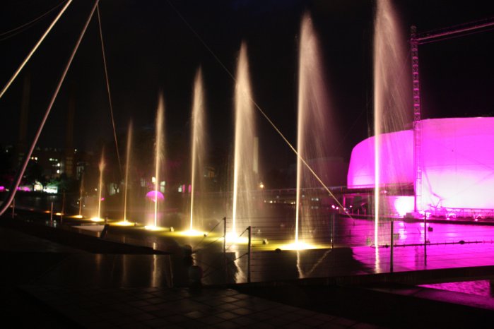 Wassershow Autostadt Wolfsburg.jpg