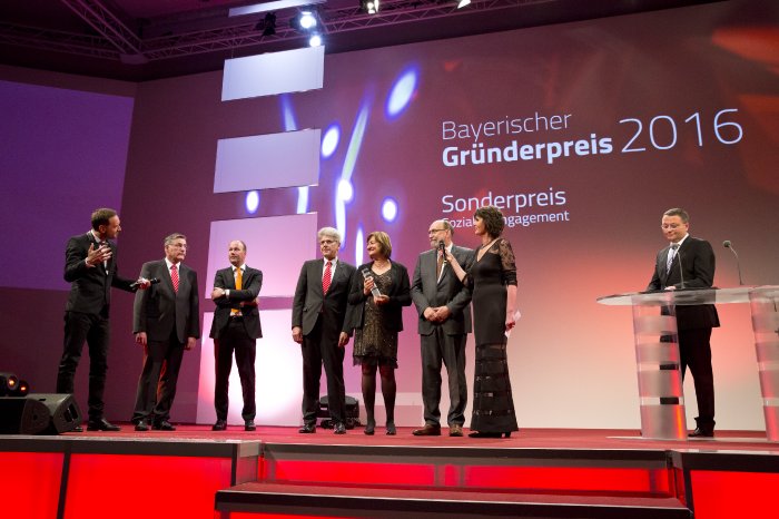 Bunter Kreis_Sonderpreis_Sozial_BGP_2016.jpg