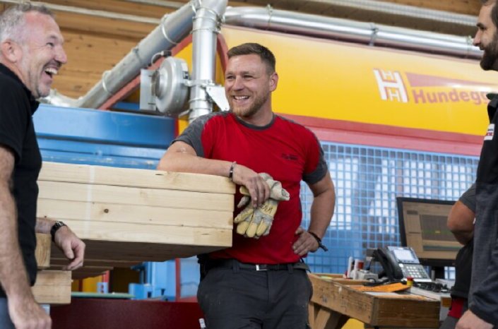 Mitarbeiter im Abbund (mwd).png