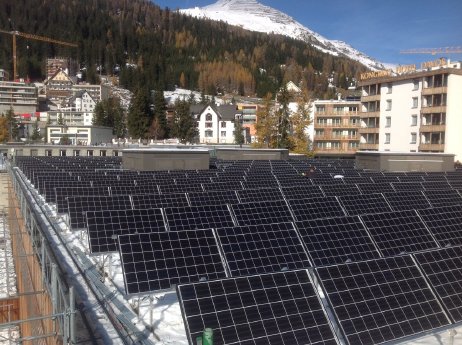 Hanwha Q CELLS solar system Davos.jpg