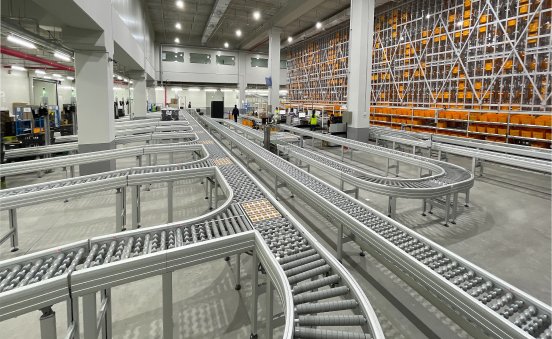 Avancon Logistics Center -Shipping-300.jpg