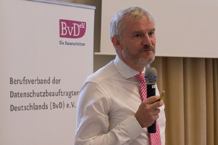 MinR Ulrich Weinbrenner_BvD Symposium.jpg