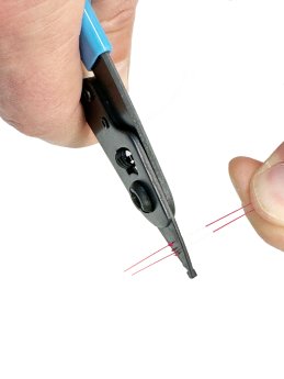 Die neue Abstreifzange für 2 Fasern.png