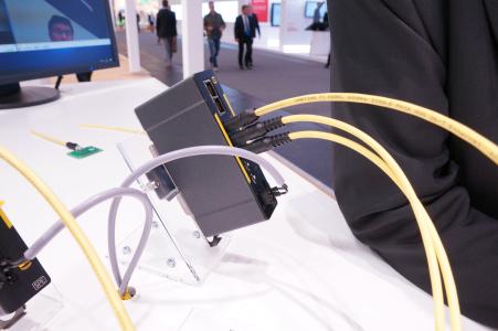 Live Videoübertragung mit ersten T1 Industrial Serienteilen und einem HARTING SPE Switch