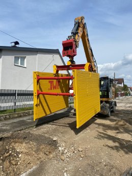 Standard-Box Typ 600 mit Verbaugreifer.jpg
