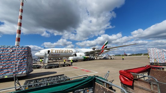 Emirates_SkyCargo_777F_am_Flughafen_Duesseldorf_Credit_Kloepfel_Group_1.jpg
