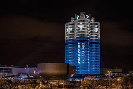 Versprochen, geliefert: BMW Group bringt wie angekündigt 100.000 elektrifizierte Automobile in 2017 auf die Straße