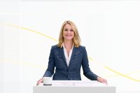 Dr. Ariane Reinhart, Vorständin für Personal und Nachhaltigkeit bei Continental