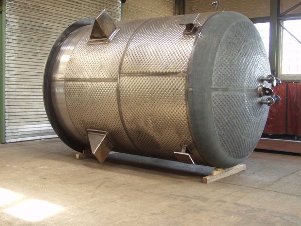 WTP-Rührwerksbehälter aus Stahl1.jpg