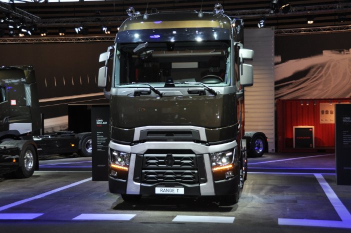 Renault_Trucks_Letzter_Magnum_2.jpg