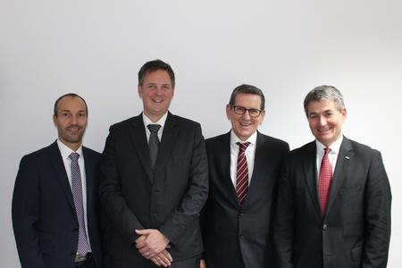 v.l.n.r.: Prof. Dr. Stephan Schenkel, Rektor DHBW Karlsruhe; Prof. Dr. Roland Küstermann, Prorektor und Dekan Fakultät Technik, DHBW Karlsruhe; Prof. Dr. Reinhold R. Geilsdörfer, Präsident, DHBW; Prof. Edgar Bohn, Vorsitzender Örtlicher Hochschulrat, DHBW Karlsruhe