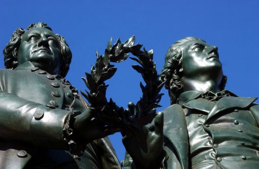 Statue of Goethe-Schiller, Foto Maik Schuck Kopie.jpg