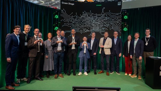 cm1920_knorr-bremsecirculartechnologyaward-auszeichnungfuumlrviervisionaumlrestart-ups.jpg
