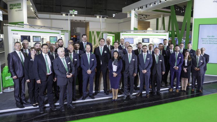 Murrelektronik-Messeteam_HANNOVER_MESSE_2018.jpg