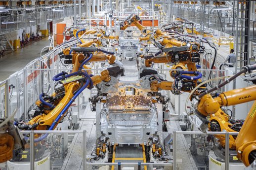 KUKA_VW_Zwickau_01.jpg