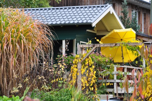Gartenhaus im Saarland beständigem Luxmetalldach.JPG