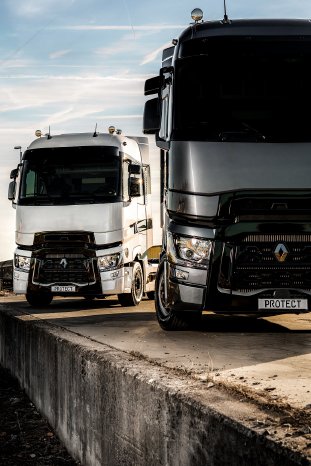 Renault_Trucks_T-High_Edition_Protect_05.jpg