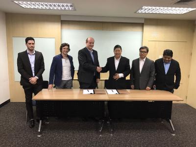 From left to right: David Maurizio, Area Manager Sales, SMS group S.p.A.; Flavio Tremonti, Head of Financing & Contracting Department, SMS group S.p.A.; Thomas Massmann, Head of Technical Sales Bar & Wire Rod Mills, SMS group GmbH; Benjamin O. Yao, CEO, SteelAsia; Jun Wang, Head of Project and Engineering Department, SteelAsia; Ryan John F. Bernabe, Vice President, SteelAsia