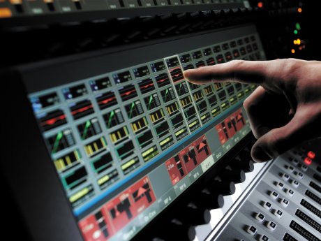 Soundcraft Vi1 TouchScreen.jpg