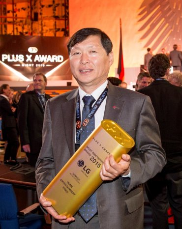 Bild_Plus X Awards - LG Germany President Young W Lee.JPG