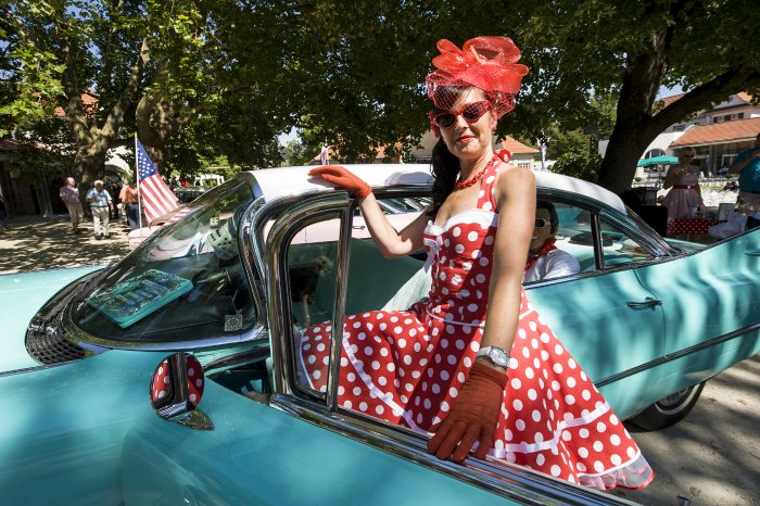 50er Jahre Feeling beim European Elvis Festival.jpg