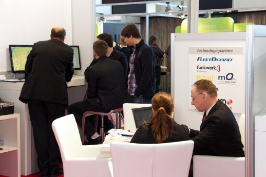 CIS_LogiMAT2014_06_Kunden-im-Gespraech.jpg