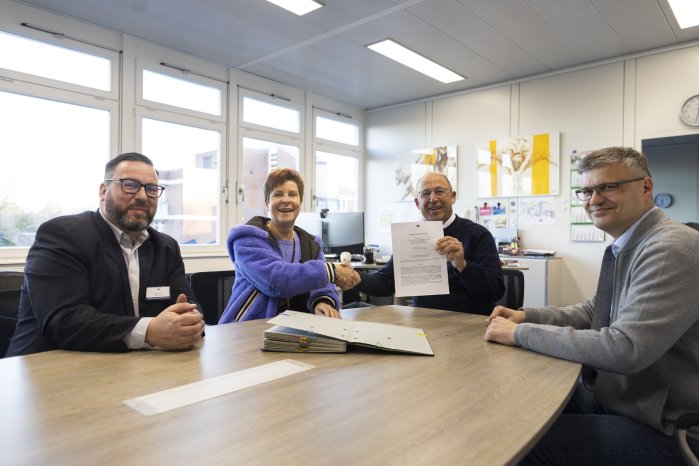 KiebackundPeter_ALBBW_Vertragsunterzeichnung.jpg