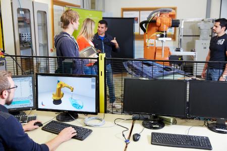 Weiterqualifizierung für Ingenieure - flexibel neben dem Beruf