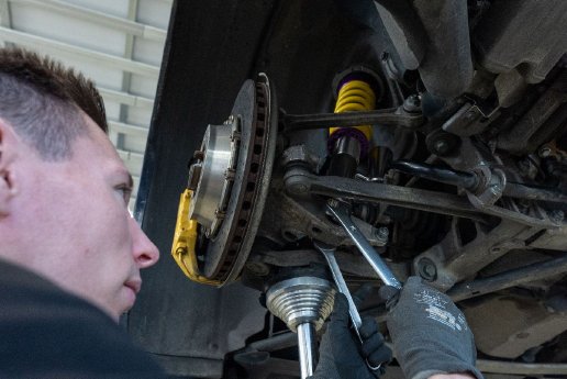 low_KW_Porsche_911_Typ_997_PASM-kompatibles_DDC_Gewindefahrwerk_Einbau_002.jpg