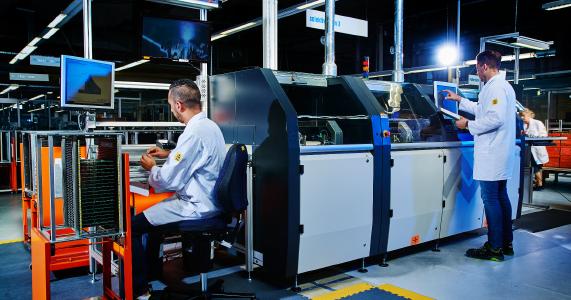 Smart Electronic Factory im Hause Limtronik