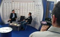 Der Branchen-Sender Telematik.TV ist mit seinem mobilen TV-Studio vor Ort. Bild: Telematik-Markt.de