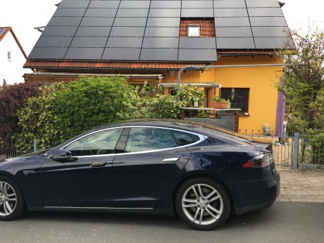 Tesla und Sunpower.jpg