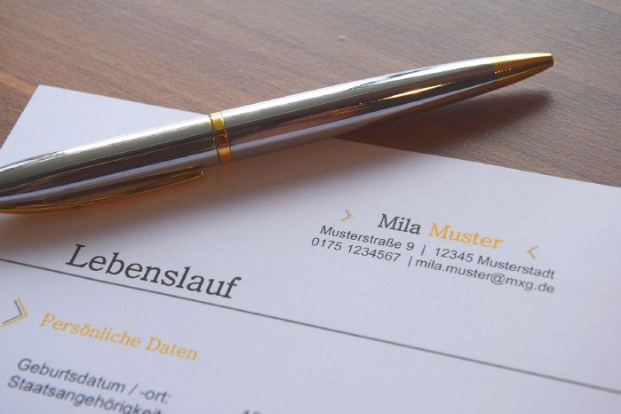 Lebenslauf.jpg
