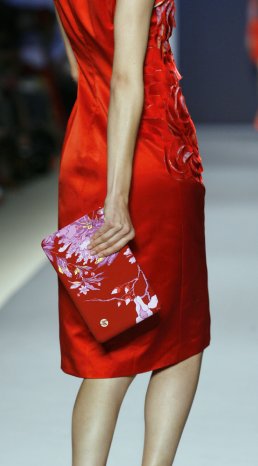 VT_ Special_Ediition_Catwalk_red2.JPG