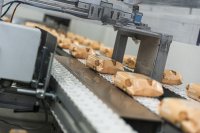 Mit seiner Hydrofine-Technologie produziert Albaad spülbares feuchtes Toilettenpapier, das direkt dort entsorgt werden kann, wo es benutzt wird – in der Toilette.