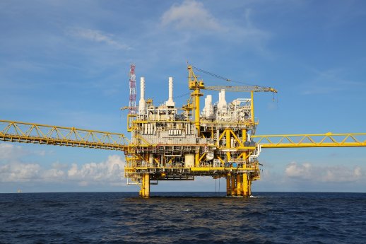 Öl- und Gasförderplattform  - Depositphotos_CONNEKTAR.jpg