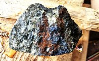 Abbildung 1: Gediegenes Kupfer wurde visuell in Bohrloch RED-26-02 identifiziert. Die visuellen Beobachtungen sind vorläufig, und Mineralbestand und Gehalte können nur durch eine Laboranalyse bestätigt werden.