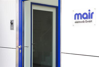 Zutrittskontrolle bei Mair Elektronik mit INTUS PS