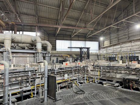 Die_neue_Elektroglasschmelzwanne_am_Standort_Kleintettau_wurde_im_April_2024_eingeweiht.jpg