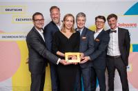 Von links: Bernd Meidel (Publisher Next Industry), Ingo Mahl (Chief Product Officer VCG), Annette Sahlmüller (Leiterin Vogel Design Werkstatt VCG), Dr. Gunther Schunk (Chief Communication Officer VCG), Matthias Bauer (CEO VCG) und Philipp Uhl (Redakteur Next Industry). (Bildhinweis: Markus Nass)