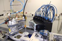 Laboratory measuring system for X-ray CT measurement, which is to be further developed for online use in plastics extrusion.