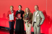 pyropower GmbH gewinnt den Innovationspreis Berlin Brandenburg 2025 / Geschäftsführerin Lucie Töpfer mit dem Award