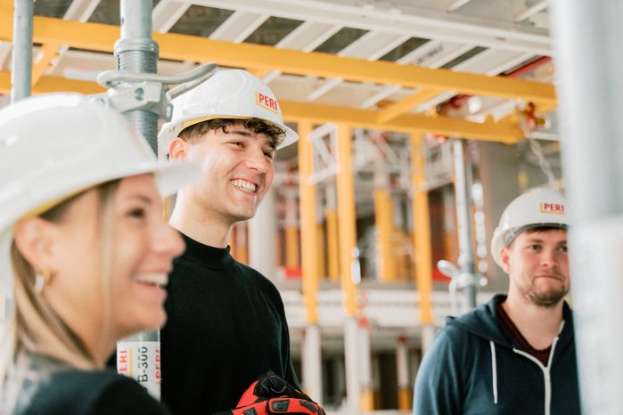 Bild 1 PERI Schulungsprogramm.jpg