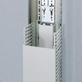 Mit dem vertikalen Einbau von Rittal Kabelkanälen an TS 8 Profilen ist jetzt wesentlich mehr Fläche auf der Montageplatte verfügbar